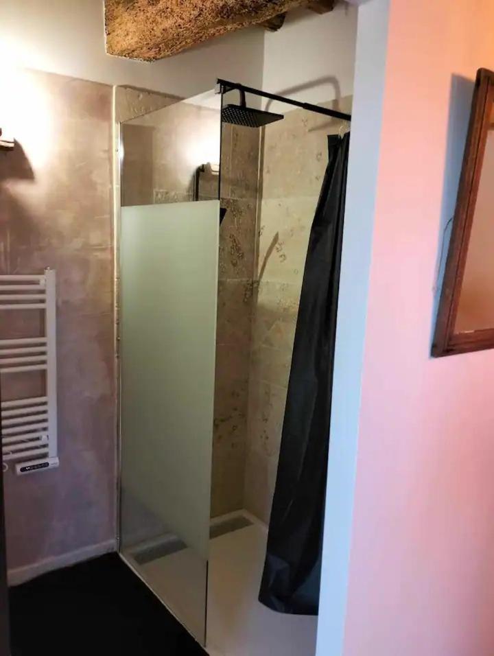 La Taniere Appartement Lagarde-Pareol Buitenkant foto