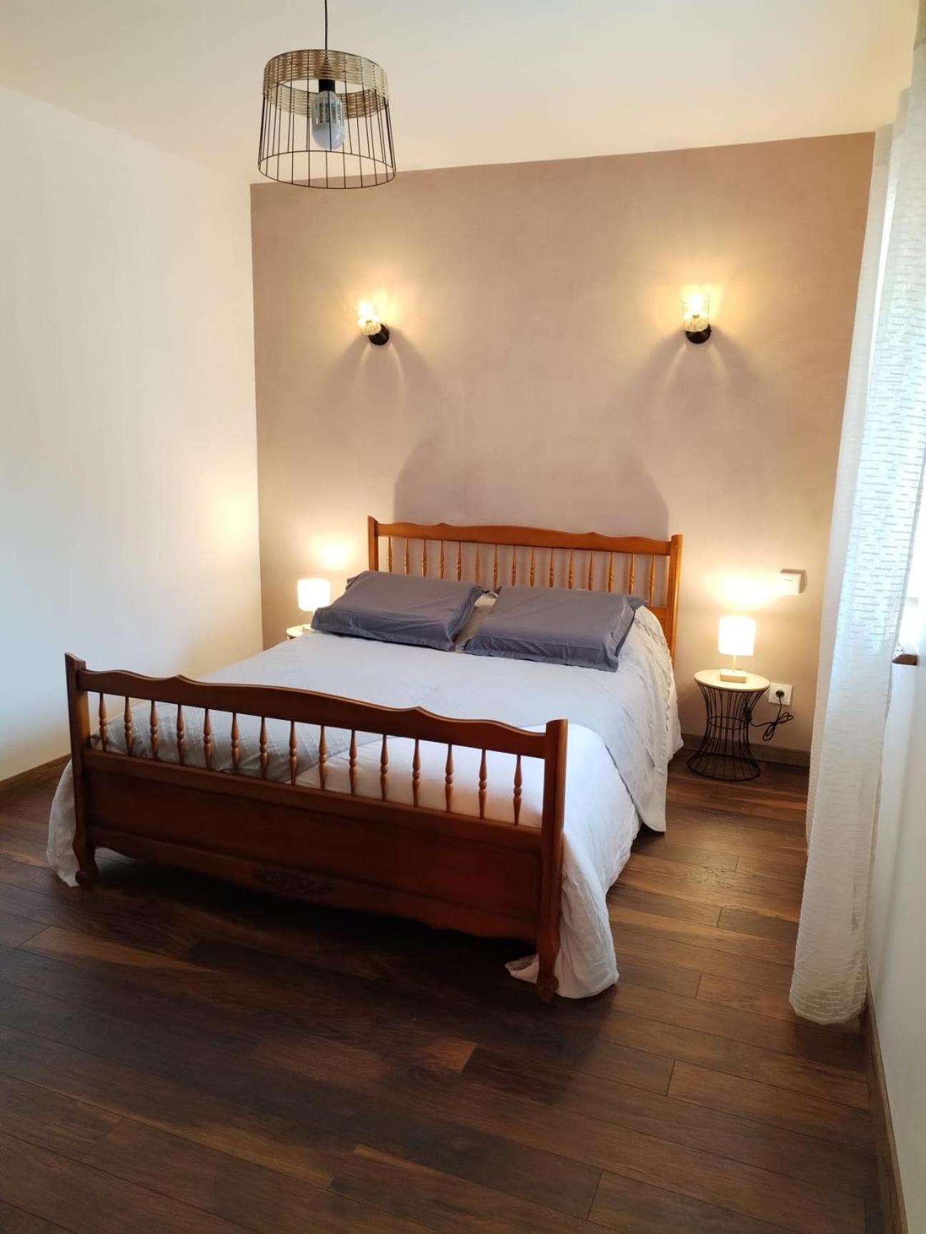 La Taniere Appartement Lagarde-Pareol Buitenkant foto