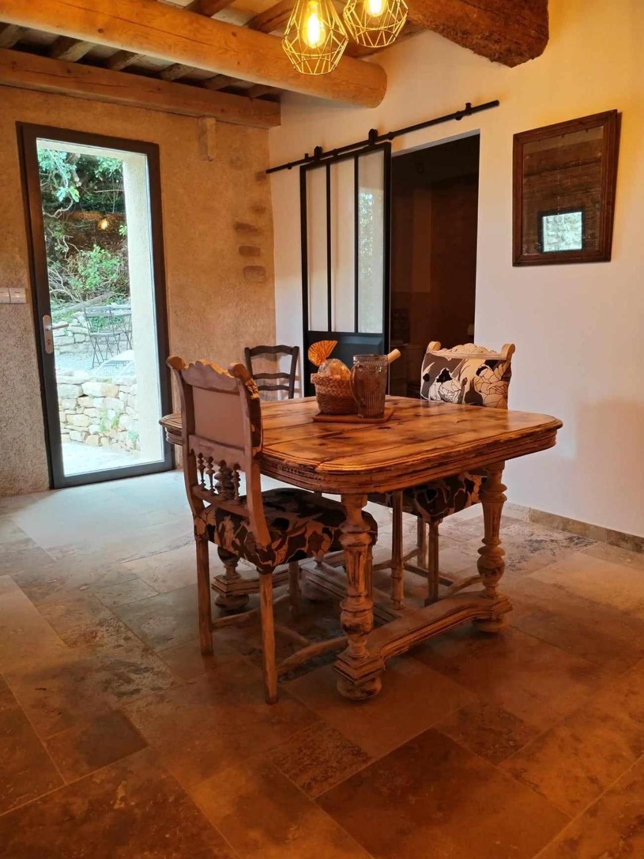 La Taniere Appartement Lagarde-Pareol Buitenkant foto